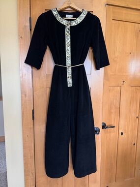 Vintage black velvet Dela-Ann lounge wear jumpsuit with Gold embellished collar